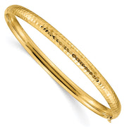 14k 3/16 Polished Fancy Hammered Hinged Oval Bangle Bracelet
